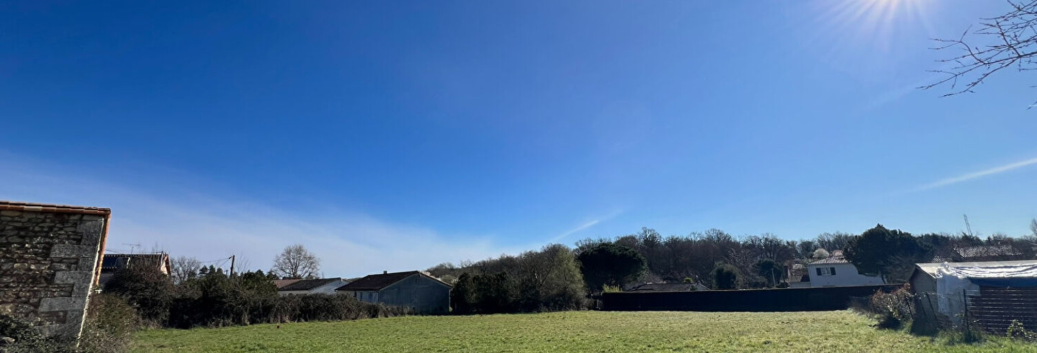 Terrain  738 m² à vendre à Dissay (86130)