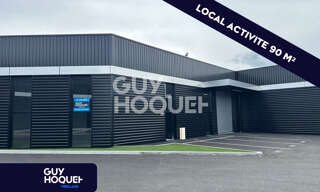 Commerce  90 m² à louer à La Brède (33650)