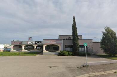 Commerce  990000 €