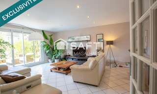 Maison 5 Pièces 112 m² à vendre à Le Mesnil-Saint-Denis (78320)