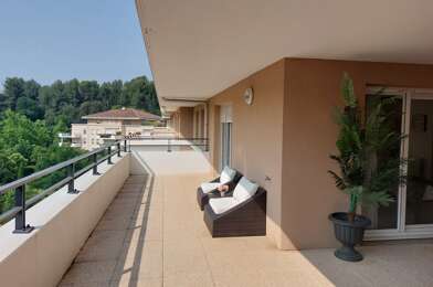 Appartement 4 pièces 320000 €