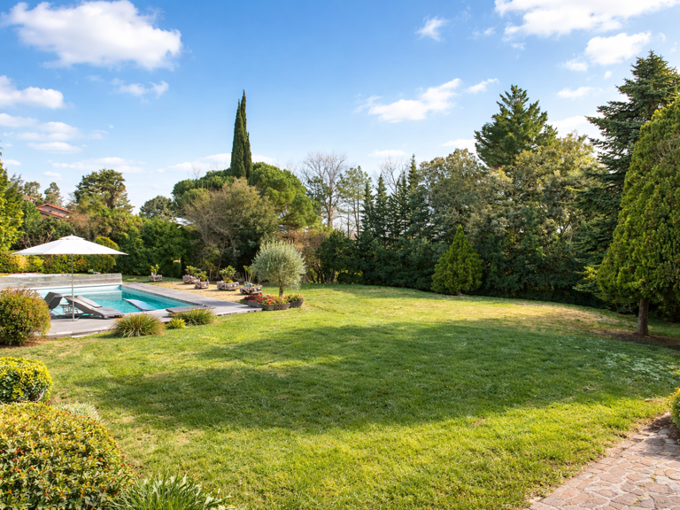 Sublime villa 5 pièces avec piscine et jardin de plus de 500 — photo 1