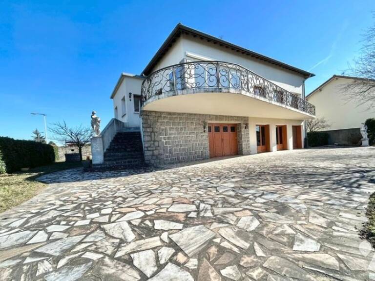 Maison 8 pièces 212 m² — photo 1