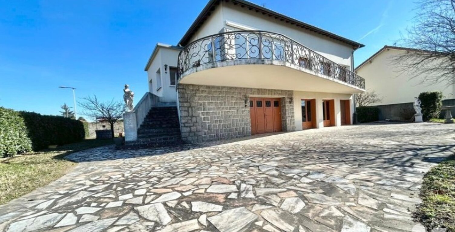 Vente maison 8 pièces 212 m² Montrond-les-Bains (42210) — photo 1