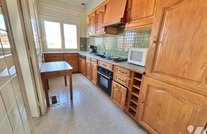 Vente maison 8 pièces 212 m² Montrond-les-Bains (42210) — photo 4