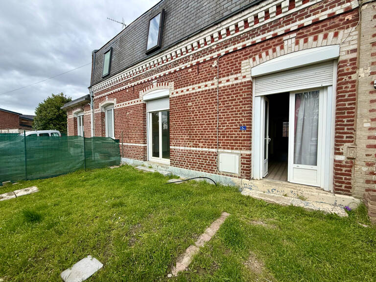 NESLE - MAISON MITOYENNE - 3 CHAMBRES - JARDIN - COUR - DEPE — photo 1