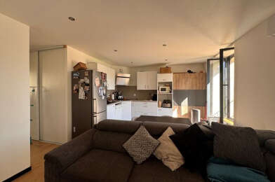 Appartement 3 pièces 780 €