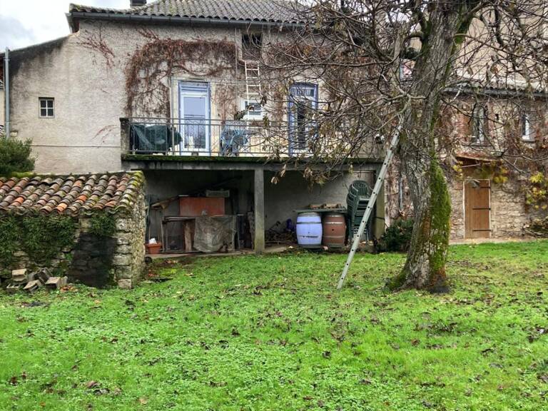 : Maison ancienne à vendre  en viager à Douelle, secteur Luzech. — photo 1