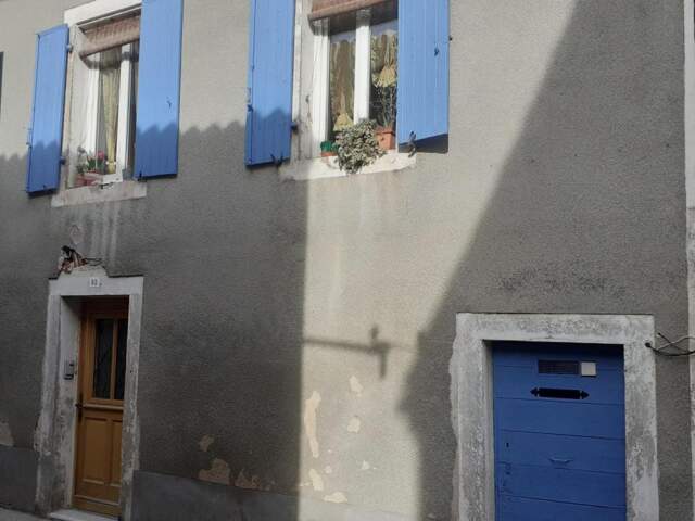 Cahors centre . Maison T4 avec terrasse + Appartement T2 au rez — photo du bien
