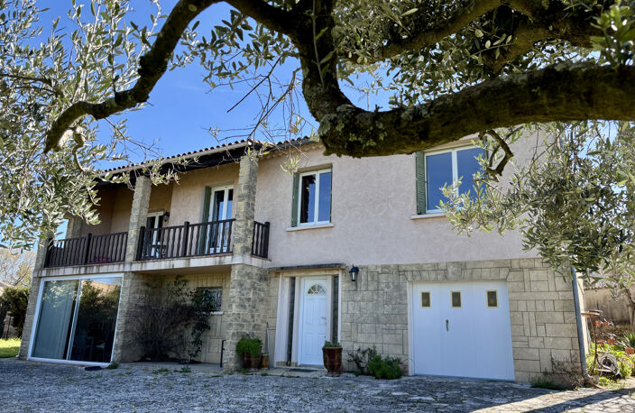 PERIPHERIE UZES : Maison P8 sur beau terrain arboré — photo 3