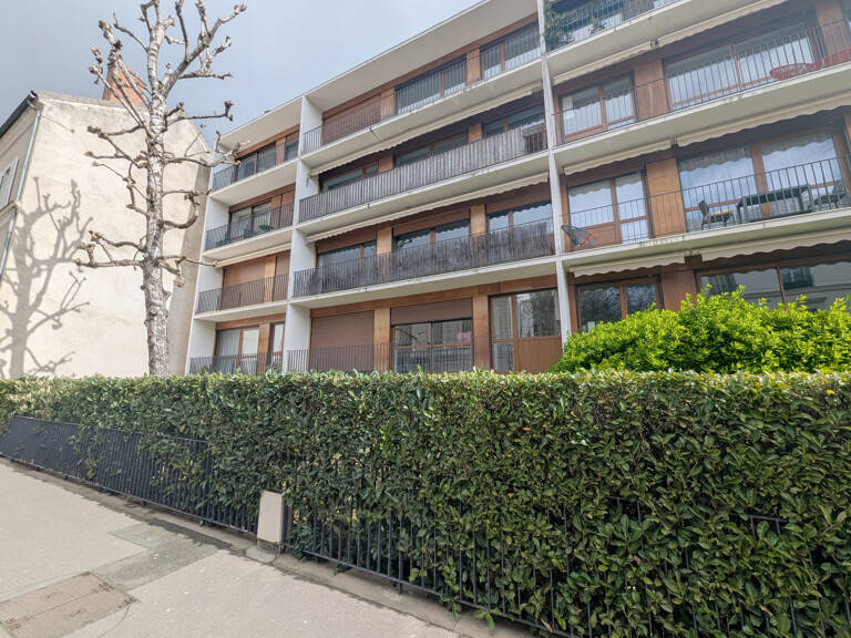 VENDU !  En hypercentre, appartement 4 pièces avec garage en — photo 1