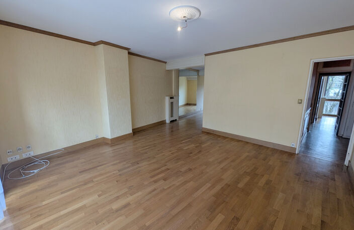 VENDU !  En hypercentre, appartement 4 pièces avec garage en — photo 3