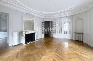 Appartement 5 pièces 4893 €