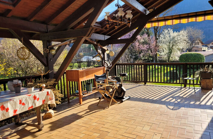 FAVERGES. MAISON OSSATURE BOIS SUR TERRAIN DE 2015M² — photo 2
