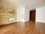 Bordeaux Palais Galien Local commercial  51 m2 — photo 2
