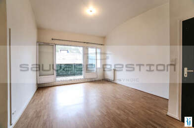 Appartement 3 pièces 805 €