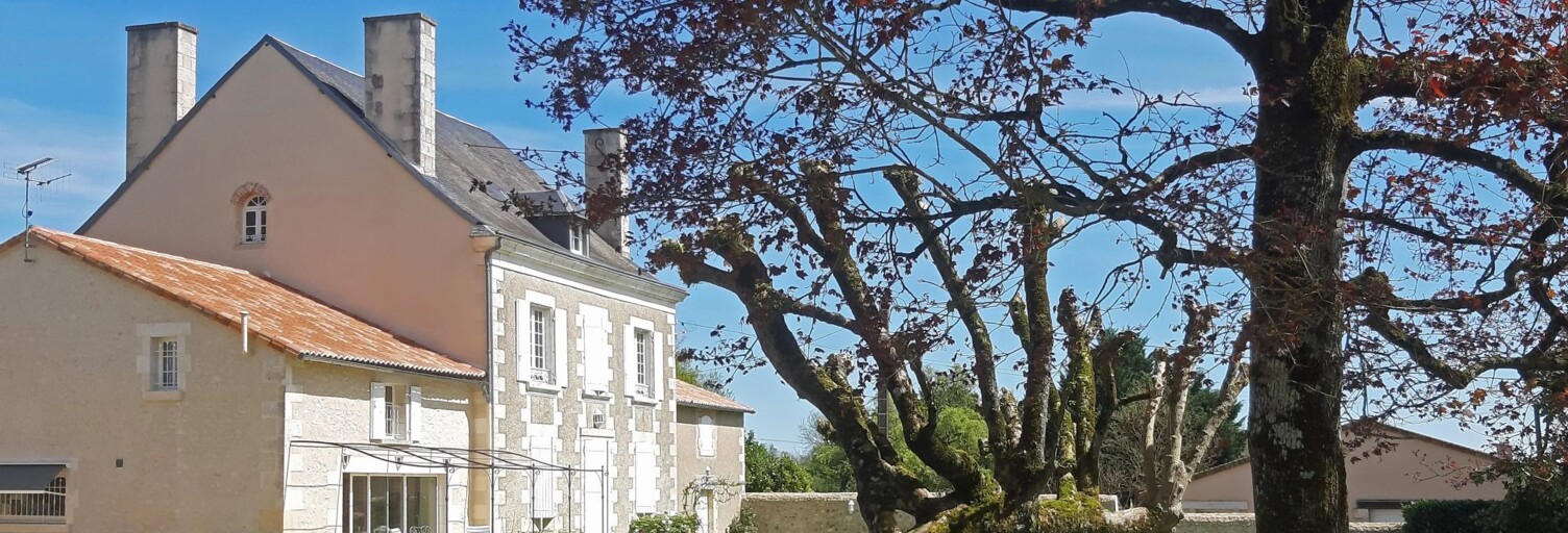 Maison 12 Pièces 350 m² à vendre à Poitiers (86000)