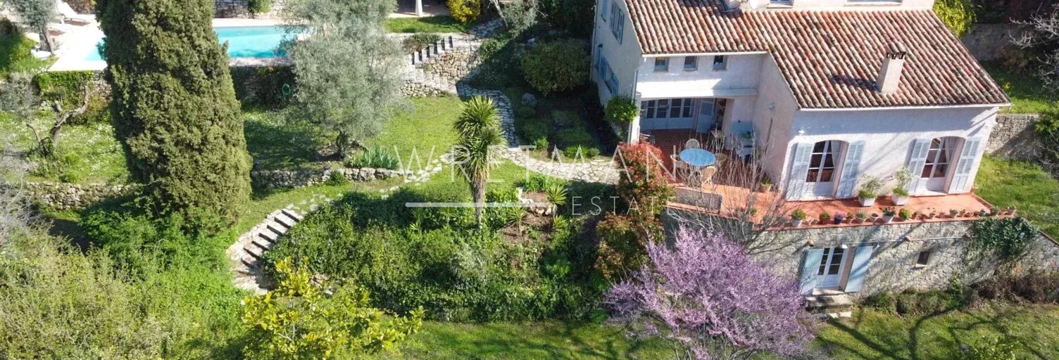 Maison 8 Pièces 211 m² à vendre à Montauroux (83440)