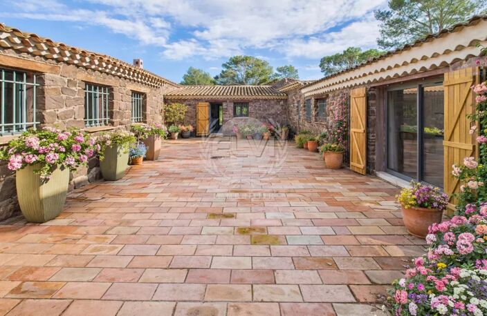 Villa à Roquebrune s/ Argens — photo 5