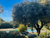 VILLAGE EN PERIPHERIE D'UZES : VILLA 4 CHAMBRES AVEC PISCINE — photo 2