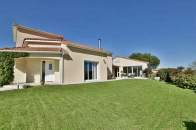 Maison 10 pièces 436800 €