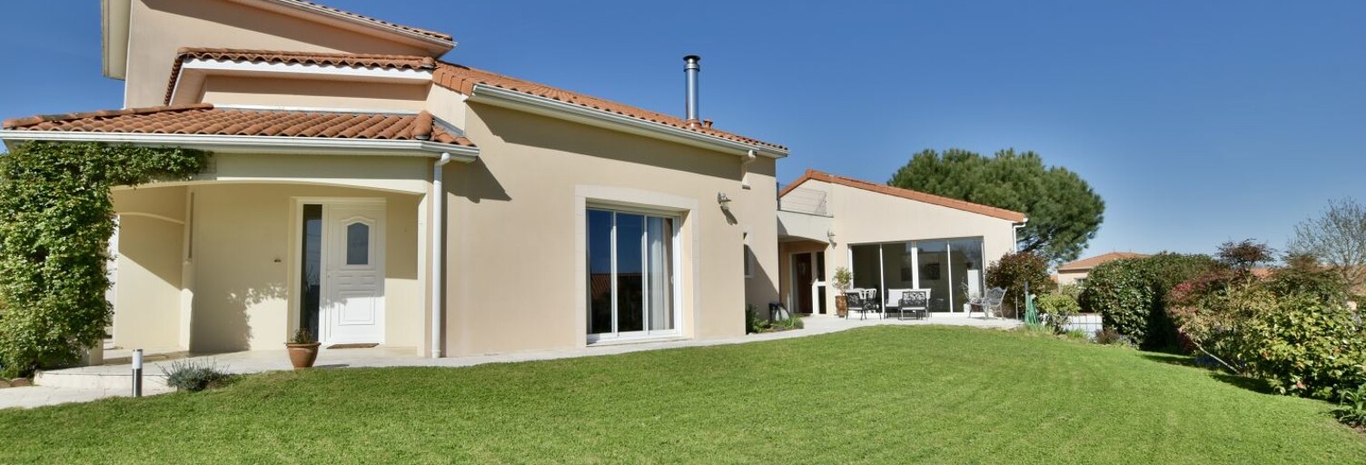 Maison 10 Pièces 195 m² à vendre à Cholet (49300)