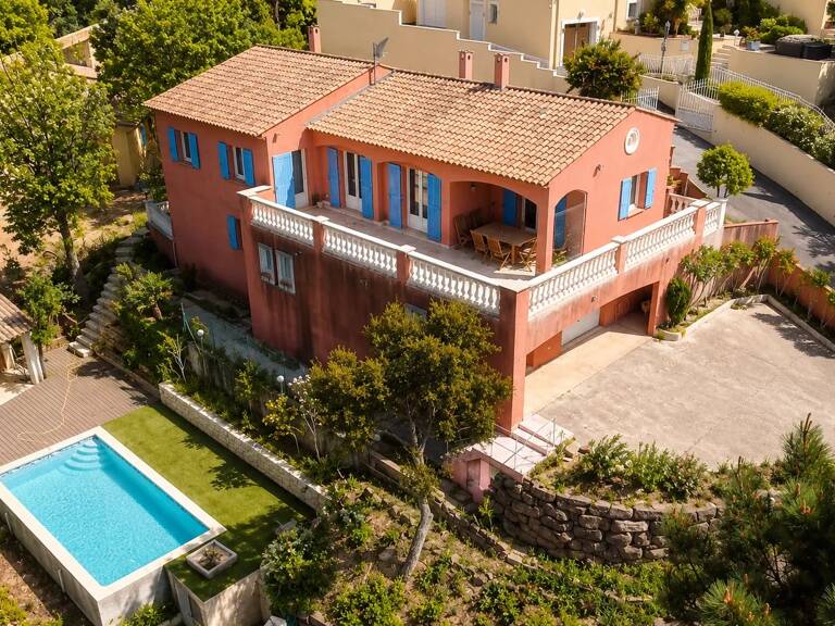 VIDAUBAN VILLA 153 M² 4 CHAMBRES VUE DOMINANTE — photo 1