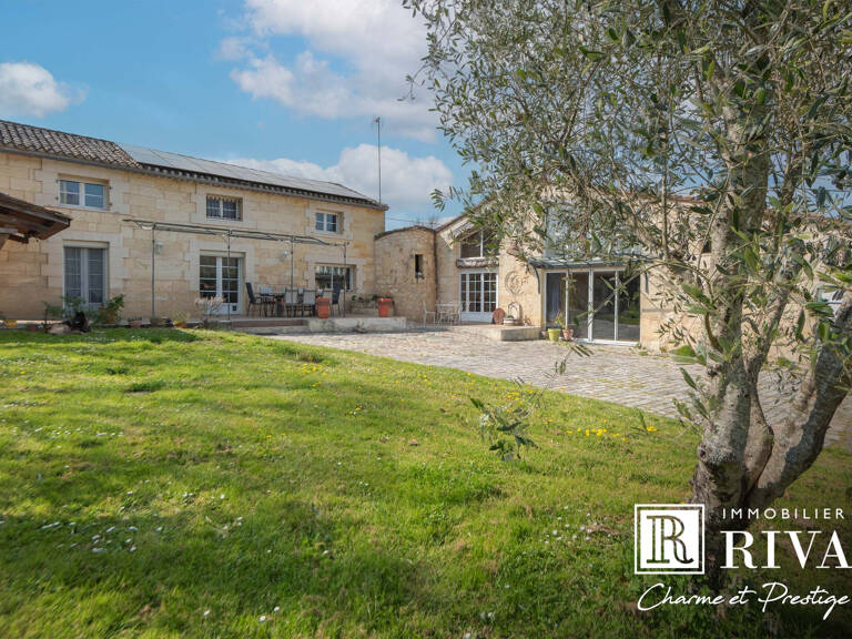 MAISON EN PIERRE DE 330 M2 - DEPENDANCES SUR 3262 M2 — photo 1