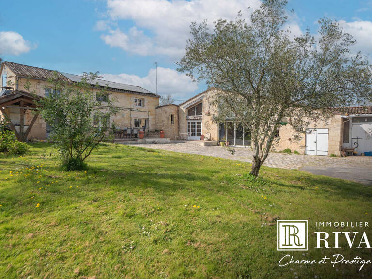 MAISON EN PIERRE DE 330 M2 - DEPENDANCES SUR 3262 M2 — photo 1