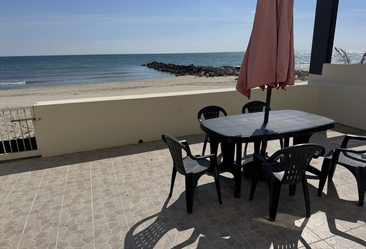 T3 les pieds dans le sable . — photo 1