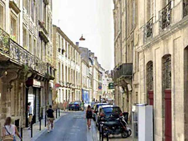 IMMEUBLE EN PIERRE  BORDAUX CENTRE — photo du bien