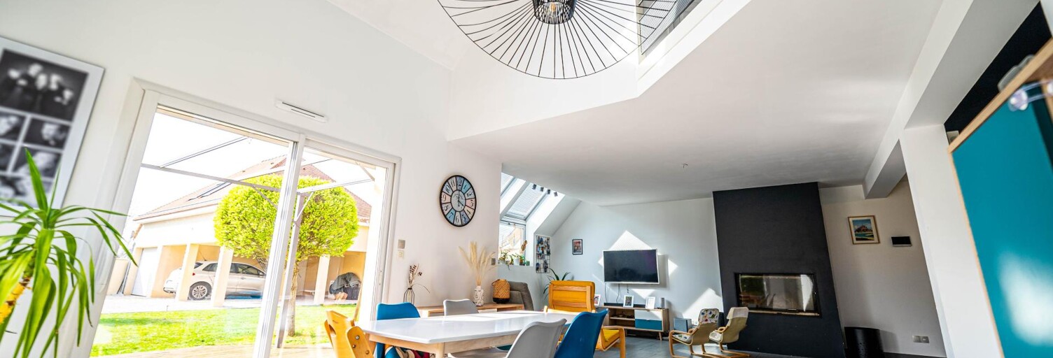 Maison 8 Pièces 187 m² à vendre à Saint-Martin-de-May (14320)