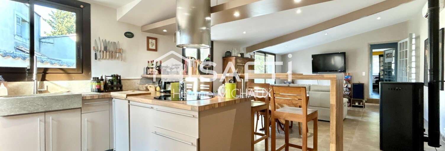 Maison 7 Pièces 216 m² à vendre à Carpentras (84200)