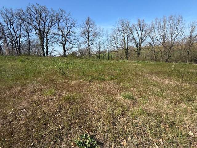 Terrain de 554m2 dans un lotissement calme — photo du bien