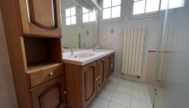 Villa / Maison 7 pièces  à vendre Rochelle (La) 17000