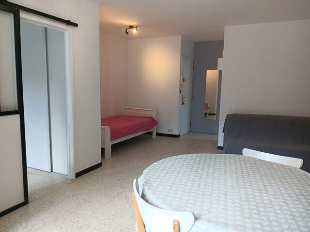 Appartement en centre-ville avec cellier — photo du bien