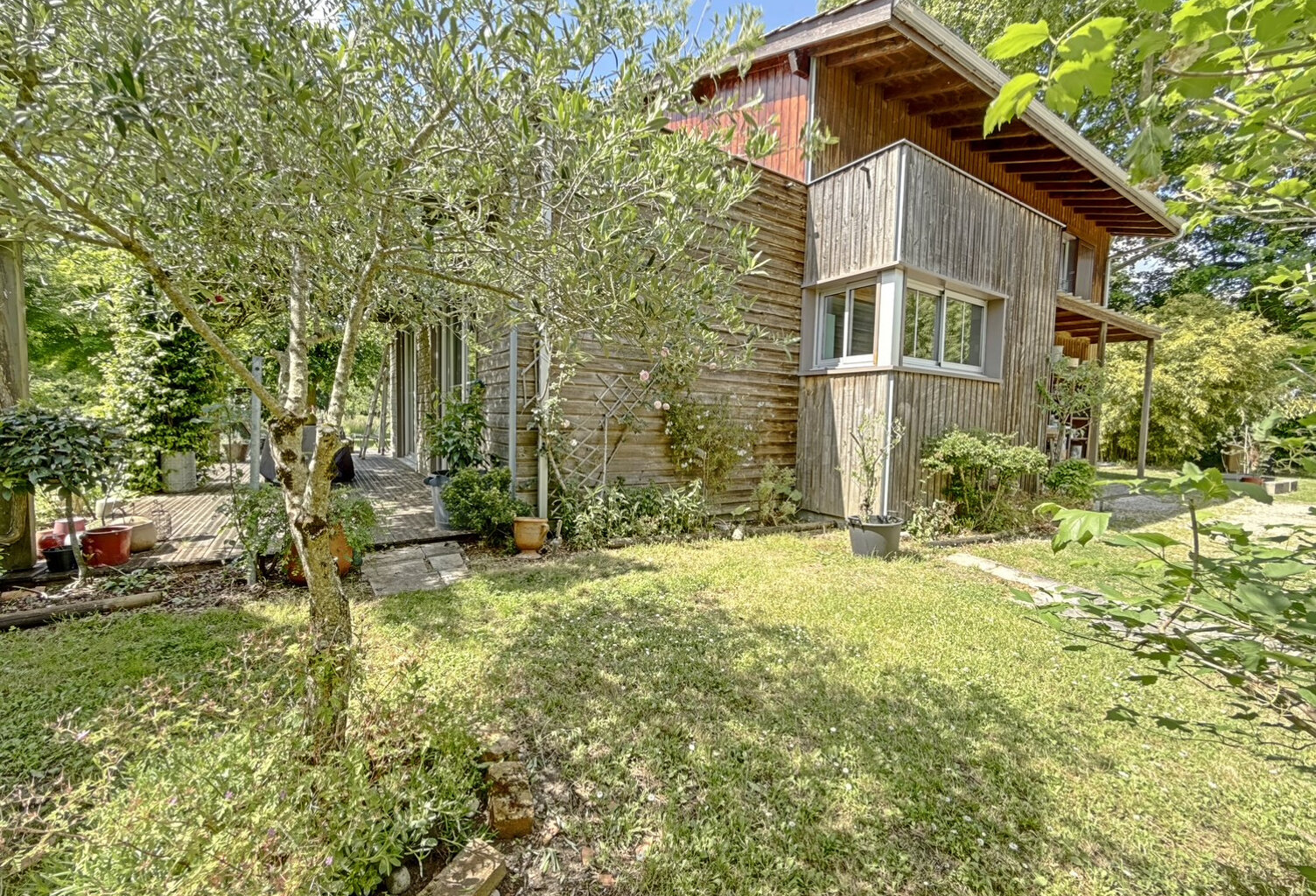 Maison en bois - 5 Minutes de Libourne. — photo 1