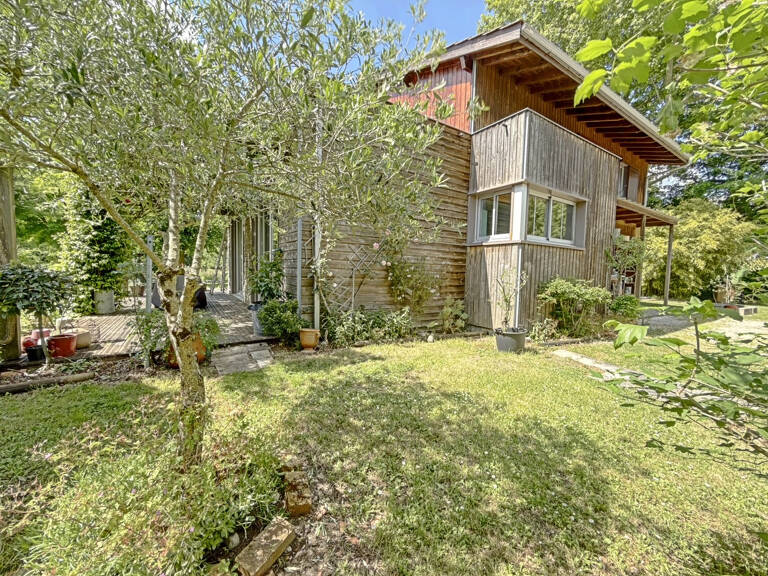 Maison en bois - 5 Minutes de Libourne. — photo 1