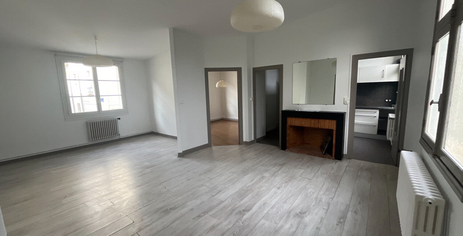MAISON T3 - RUE MONSEIGNEUR AUGOUARD — photo 1