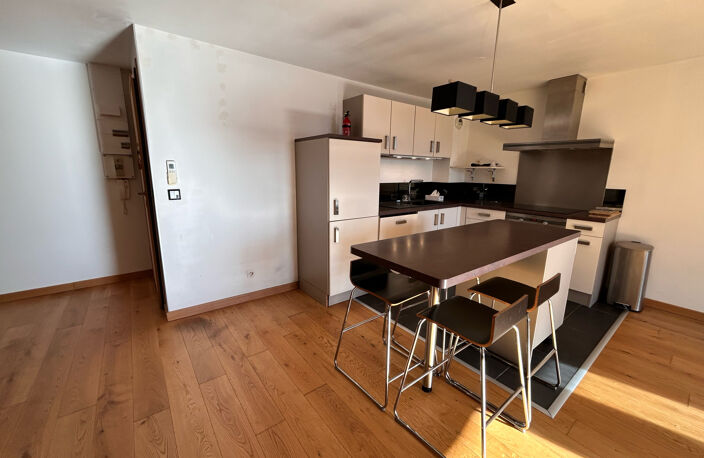 Villeurbanne   Rue Baratin | Appartement lumineux, au calme, — photo 3
