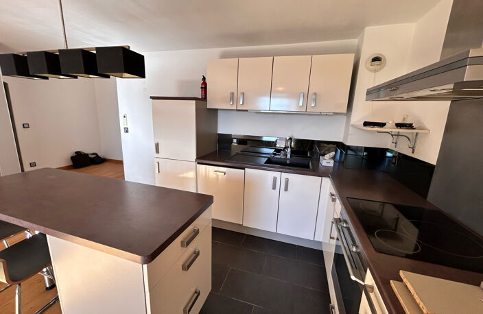 Villeurbanne   Rue Baratin | Appartement lumineux, au calme, — photo 4