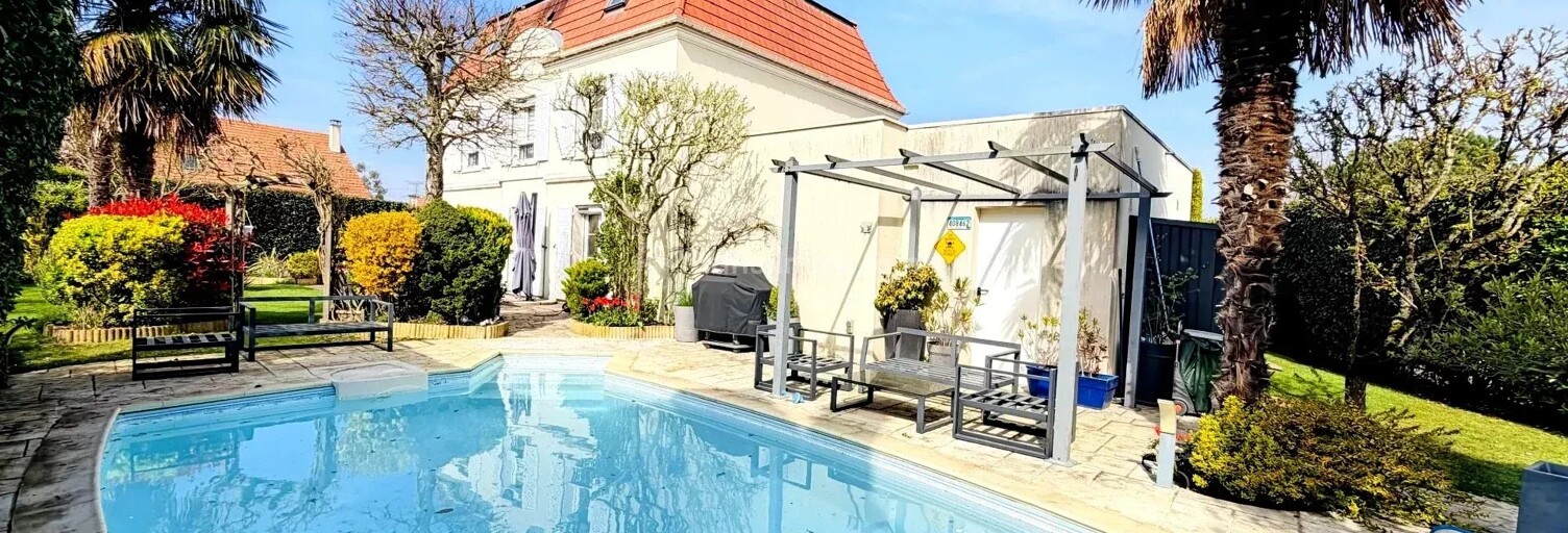 Maison 9 Pièces 198 m² à vendre à Ozoir-la-Ferrière (77330)