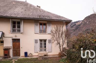 Maison 9 pièces 300000 €