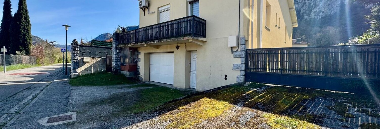Maison 6 Pièces 121 m² à vendre à Quié (09400)