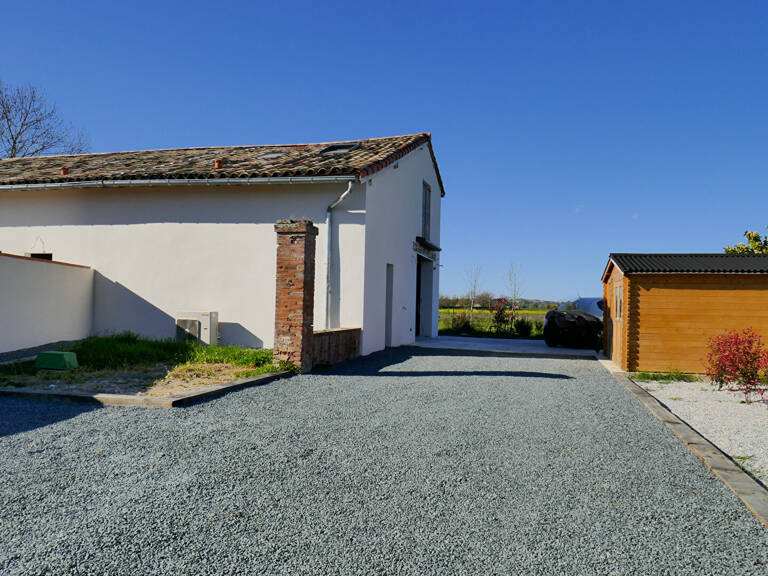 Couffouleux/ Saint Waast Maison rénovée -5 pièces- 86 m2 avec jardin clos — photo 1
