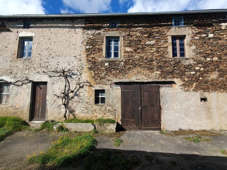 Grange — photo 1