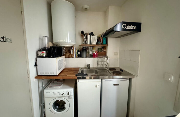 A VENDRE - AIX  EN PROVENCE CENTRE-VILLE - STUDIO 23M² — photo 3