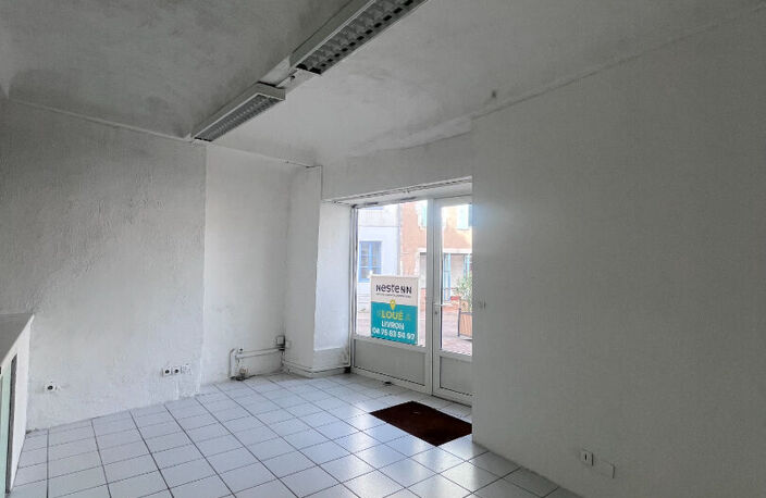 CENTRE VILLE DE LORIOL LOCAL COMMERCIAL — photo 2