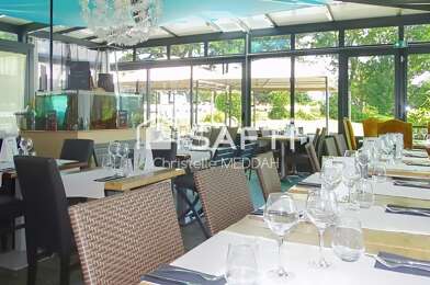 Commerce  267500 €