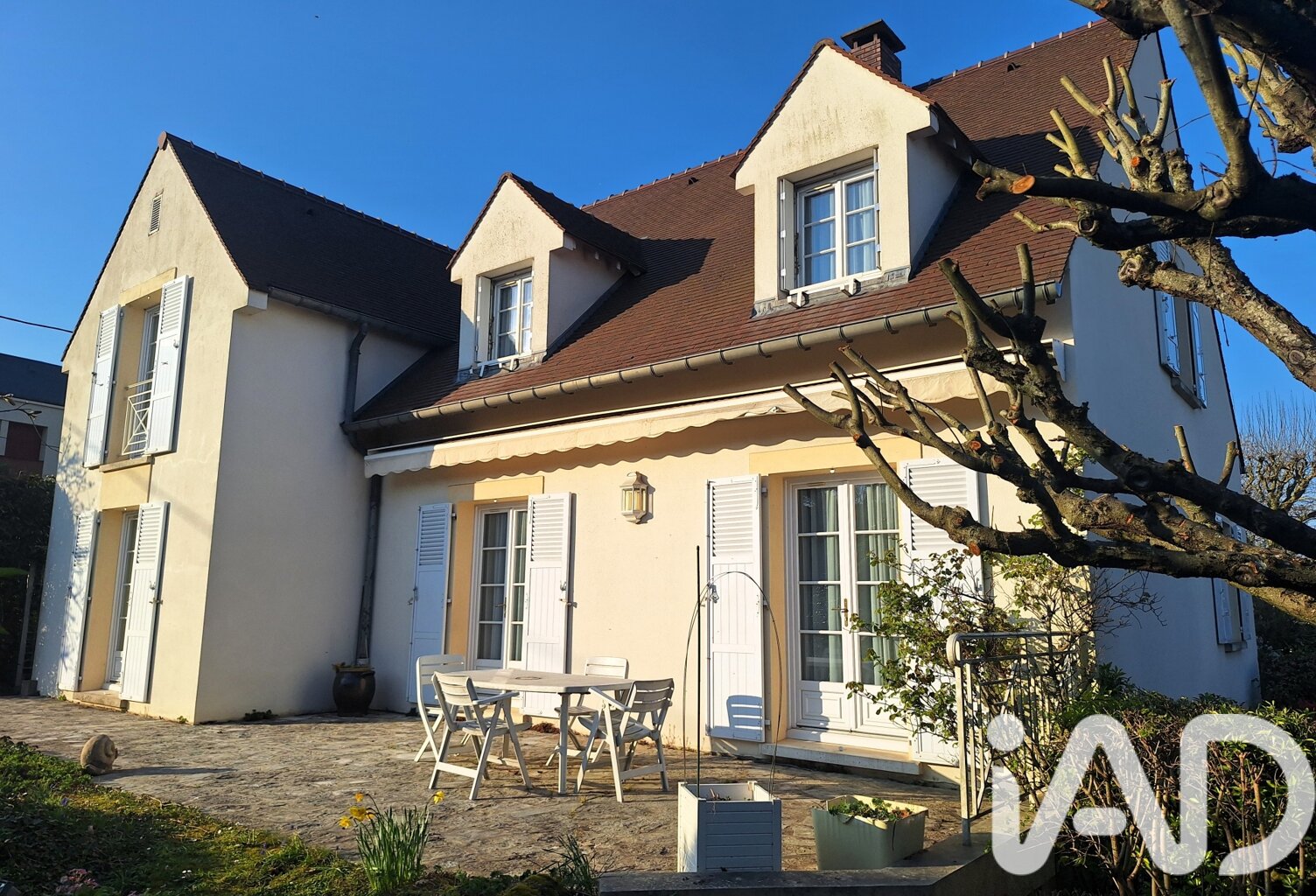 Vente Maison/villa 8 pièces — photo 1